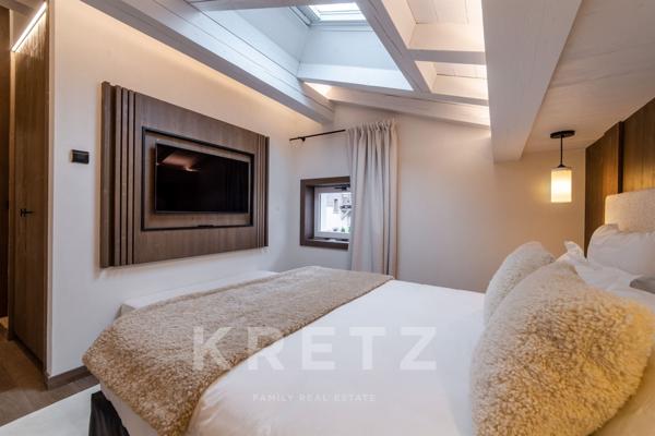 Chalet contemporain face aux montagnes