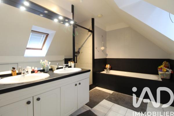 Maison à vendre 6 pièces 111 m² Cormeilles-en-Parisis