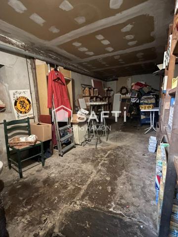 Local commercial sur une place centrale de Morlaix