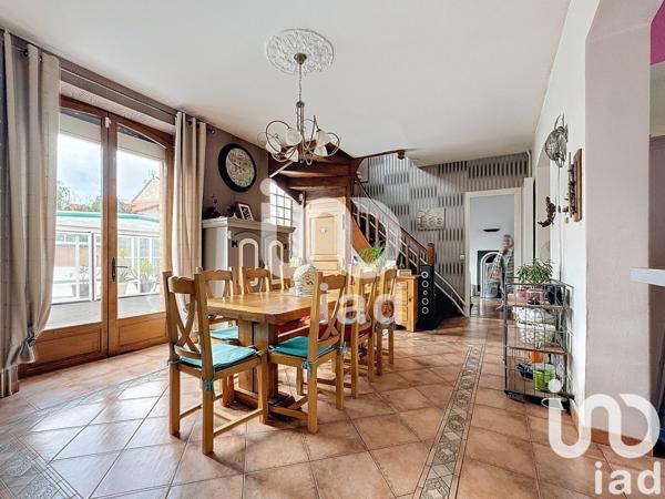 Maison à vendre 9 pièces 240 m² Pontfaverger-Moronvilliers
