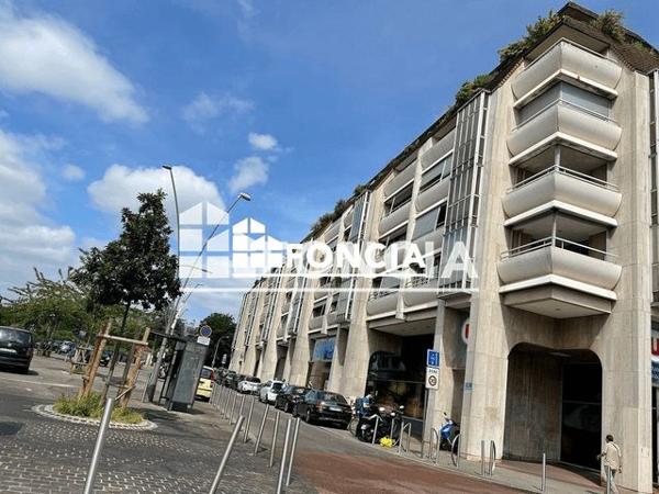 Location Studio 26.54 m² - 5 PLACE MAURICE BERTEAUX Chatou 78400