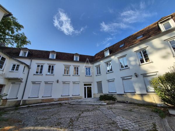 Beauvais  Centre-ville  Local professionnel aménagé en appartement de 46 m²