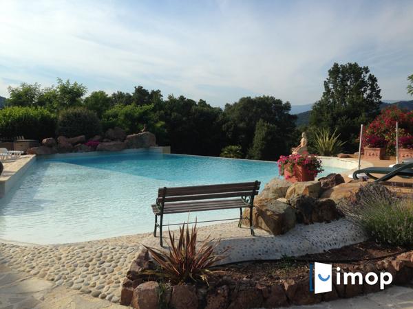 Villa avec piscine dans parc naturel de l'Esterel