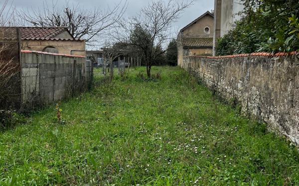 Terrain à vendre    Cozes