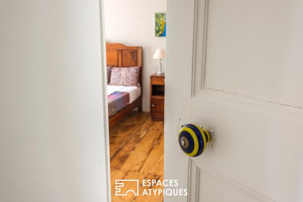 Maison ancienne rénovée et son jardin au fil du Mignon