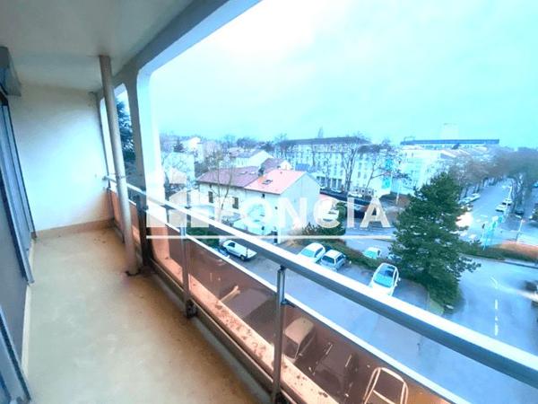 Location Studio 30.95 m² - 38 RUE SAINTE COLETTE Vandoeuvre Les Nancy 54500