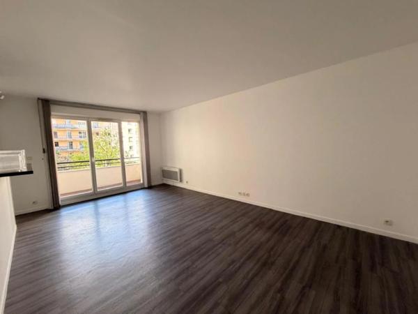 Appartement à louer à Courbevoie (92400)