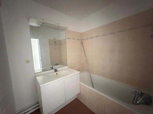 Appartement à louer à Courbevoie (92400)