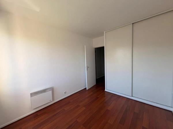 Appartement à louer à Courbevoie (92400)