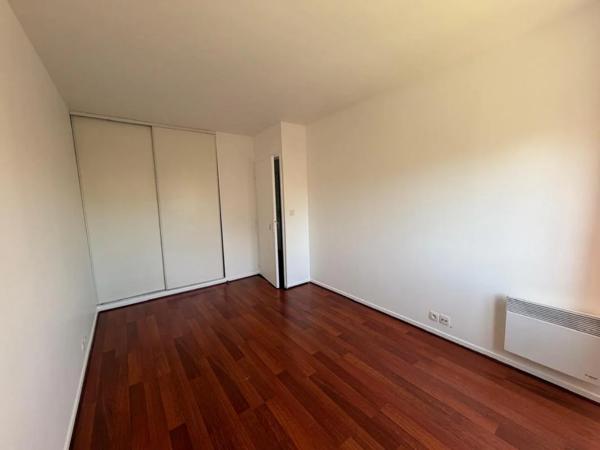 Appartement à louer à Courbevoie (92400)