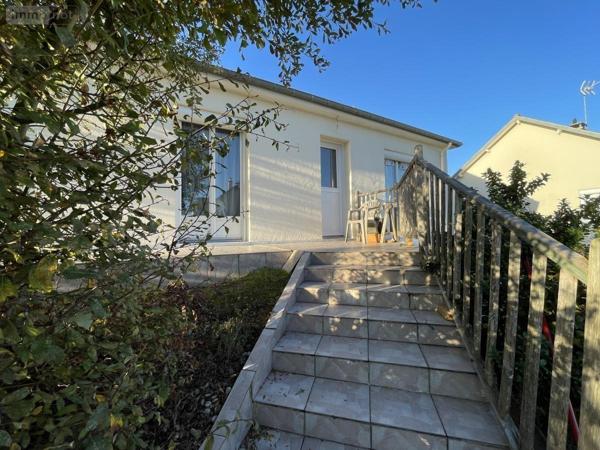 Maison à vendre à Yvré-l'Évêque dans la Sarthe (72530), ref : 72033-392