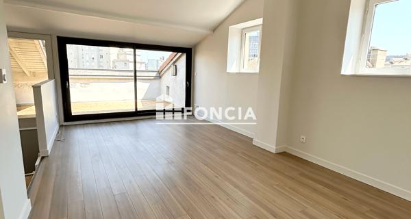 Location Appartement 2 pièces 61 m² - Saint-étienne 42000
