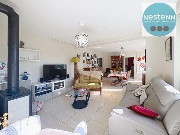 Maison familiale de 7 pièces à vendre à Saint-Ay - 328 600 €