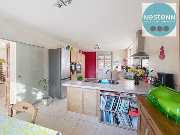 Maison familiale de 7 pièces à vendre à Saint-Ay - 328 600 €