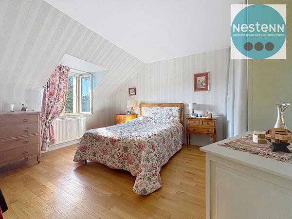 Maison familiale de 7 pièces à vendre à Saint-Ay - 328 600 €