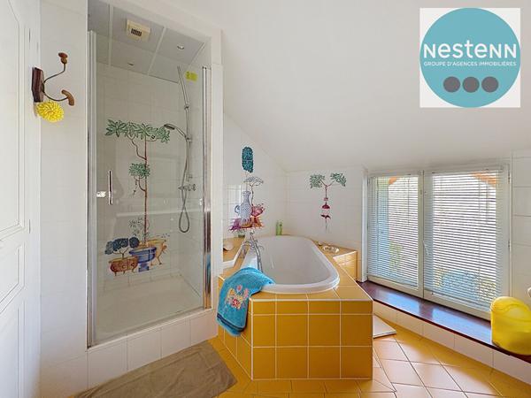 Maison familiale de 7 pièces à vendre à Saint-Ay - 328 600 €