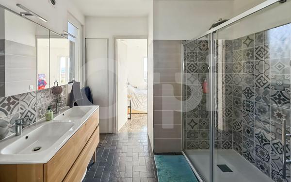 Maison à louer    6 pièces • 220,16 m2 Toulon