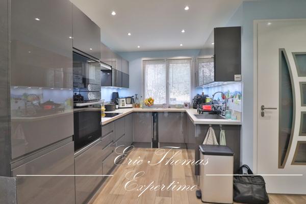 Villeneuve-Saint-Georges (94190) F3 de standing dans coproprièté sans charges.