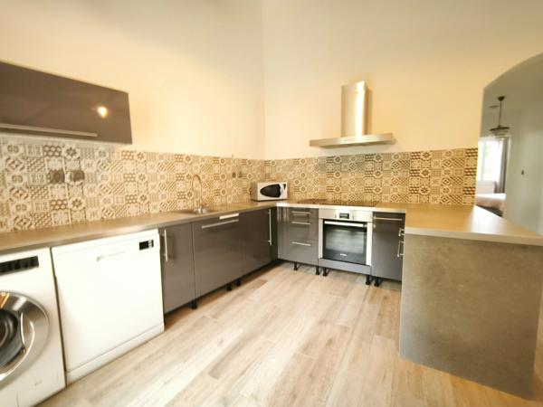 Appartement 4 pièces - 80m²- Balcon- 2 places de stationnement