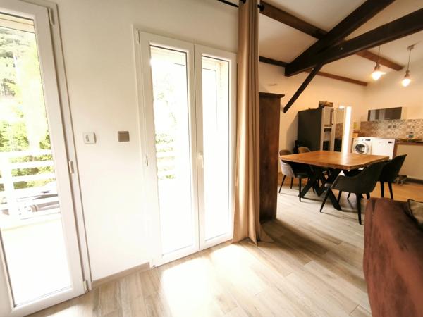 Appartement 4 pièces - 80m²- Balcon- 2 places de stationnement