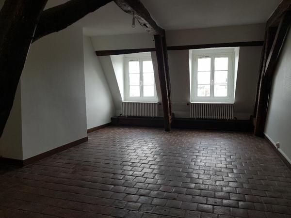 Appartement à louer  2 pièces • 60 m2 Mamers