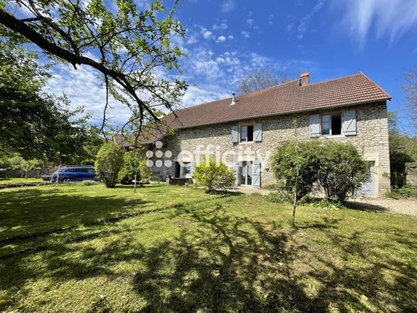 Maison
         5 pièces
        - 123 m²