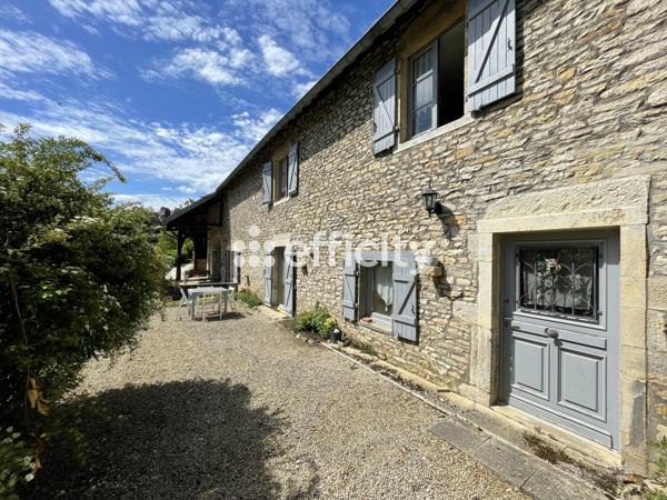 Maison
         5 pièces
        - 123 m²