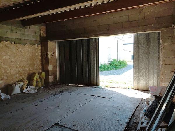 Maison
         6 pièces
        - 180 m² 69 500 € *