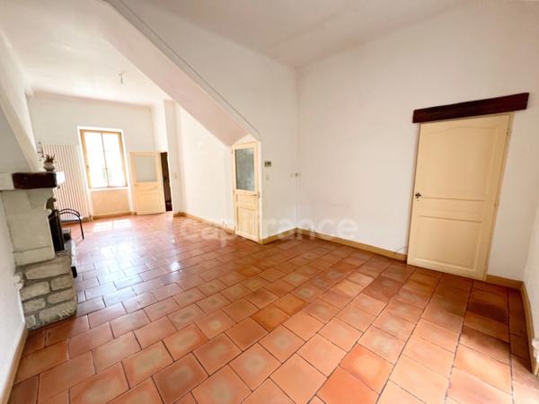 Maison à vendre à Reillanne (Luberon) – 113 m² – 3 chambres – Possibilité 2 logements – Garage et terrasse