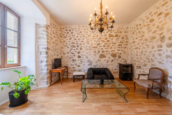 A vendre - Château d'exception - Entre Drôme et Haute Provence