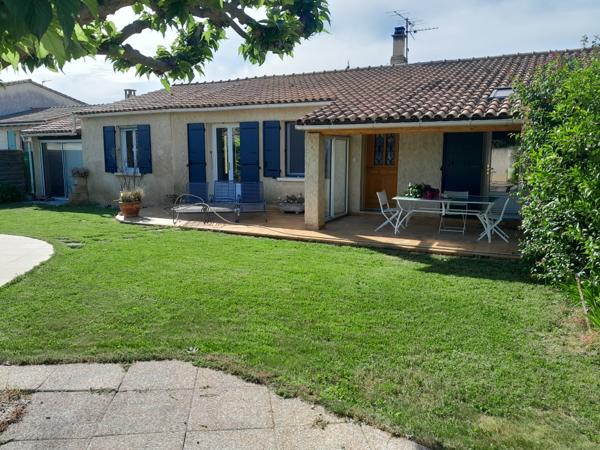 Maison
         4 pièces
        - 117 m² 369 000 € *