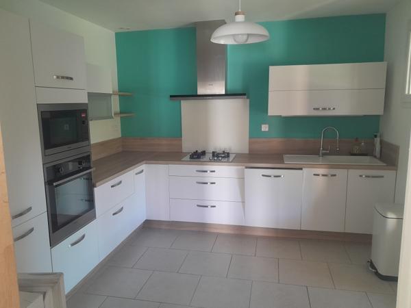 Maison
         4 pièces
        - 117 m² 369 000 € *