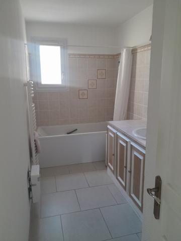 Maison
         4 pièces
        - 117 m² 369 000 € *