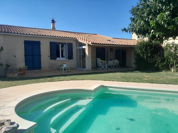 Maison
         4 pièces
        - 117 m² 369 000 € *