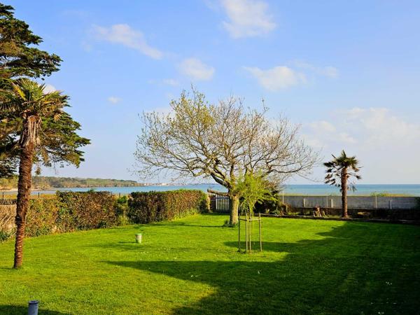 Maison pieds dans l'eau, vue mer à la Forêt-Fouesnant