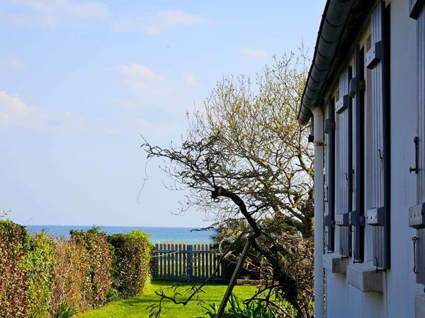 Maison pieds dans l'eau, vue mer à la Forêt-Fouesnant