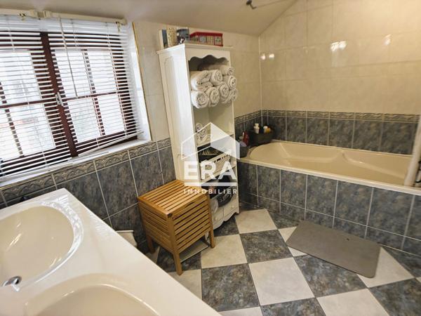 Maison T5 à vendre - Blois - Vue sur Loire , 3 Chbs , terrasse, cave