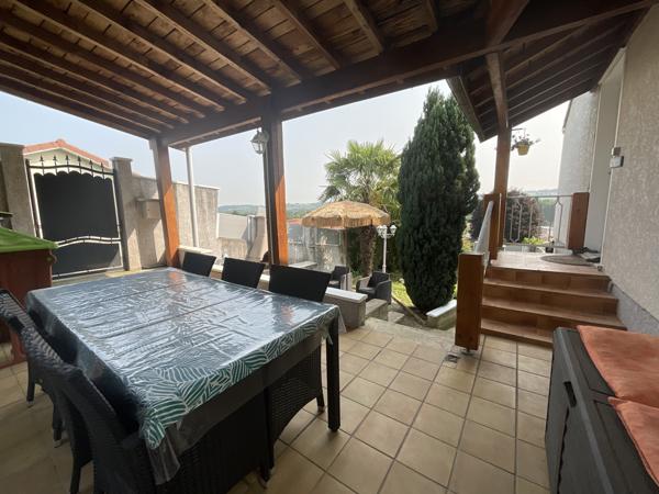 Loire-sur-Rhône (69700) Maison T4 à vendre avec jardin et terrasse ( 69700 Loire-Sur-Rhône)