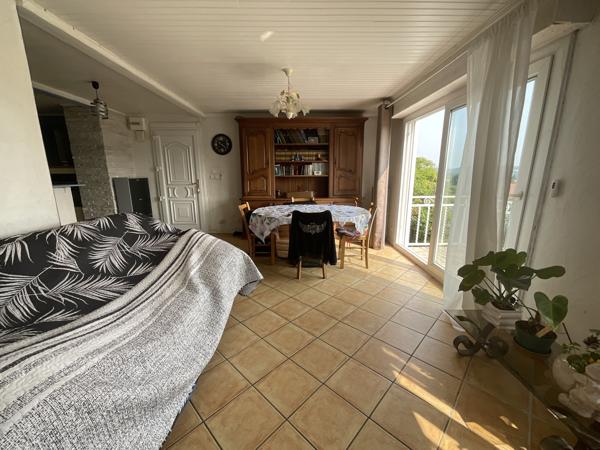 Loire-sur-Rhône (69700) Maison T4 à vendre avec jardin et terrasse ( 69700 Loire-Sur-Rhône)