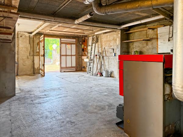 Labégude (07200) Jolie Maison des Années 60 avec Terrasse, Jardin et Vue Panoramique