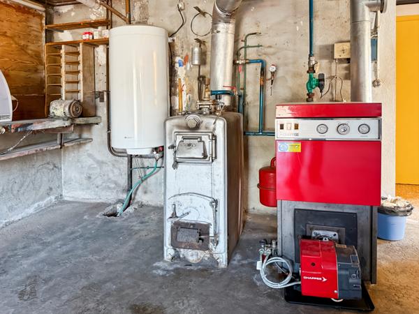 Labégude (07200) Jolie Maison des Années 60 avec Terrasse, Jardin et Vue Panoramique