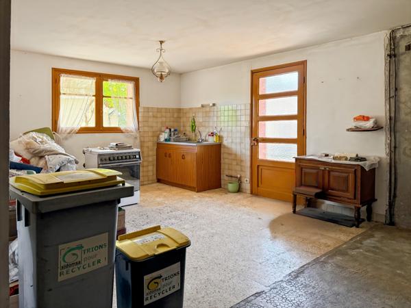 Labégude (07200) Jolie Maison des Années 60 avec Terrasse, Jardin et Vue Panoramique