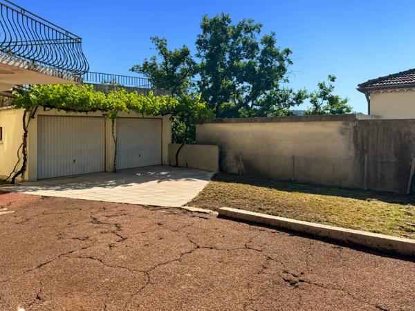 Labégude (07200) Jolie Maison des Années 60 avec Terrasse, Jardin et Vue Panoramique