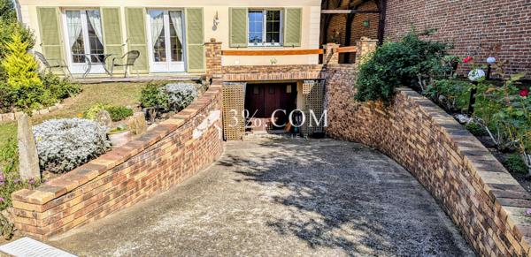 MAISON 4 Chambres sur terrain 800 M2 Carrières-sous-Poissy (78955)