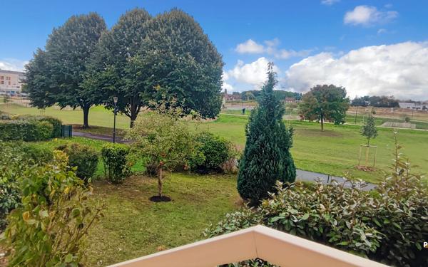 Appartement à louer    4 pièces • 78 m2 Venette