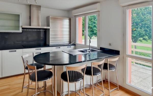 Appartement à louer    4 pièces • 78 m2 Venette