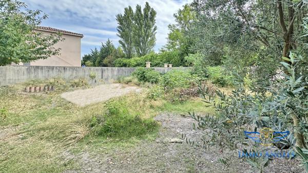 A Le Thor - Terrain de 316m2