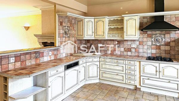 belle maison 9 pieces+5chambres+sous sol total!!!