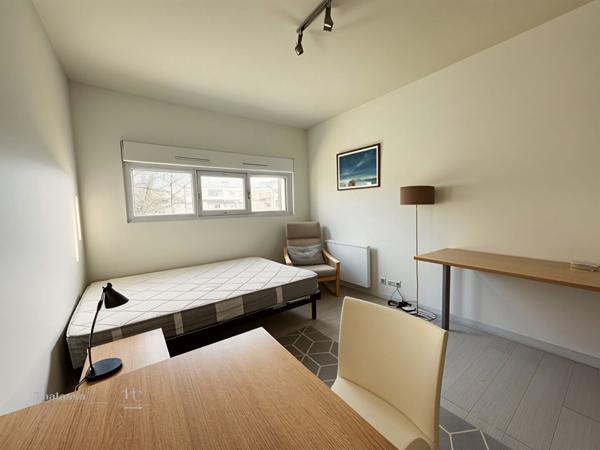 STUDIO MEUBLÉ-NANTES CHANTENAY/STE ANNE -19 m2.,  
Nantes 44100