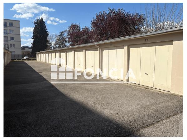Location Parking - POUCHELON BCD Bourgoin Jallieu 38300
